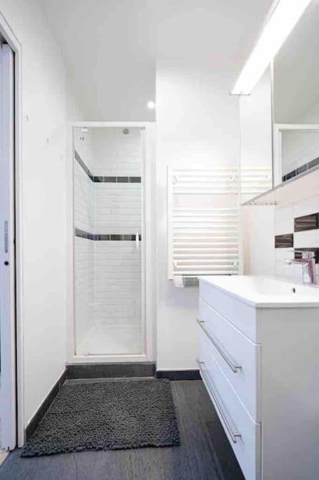 Duplex 45M2 -Zac L'Oreal - Palais De Justice Paris Клиши Экстерьер фото